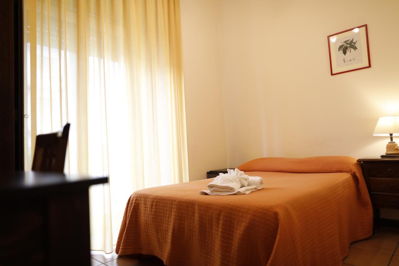 B&B Del Corso カターニア エクステリア 写真